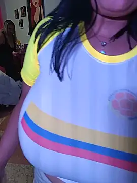 SerenaDupont  online show from 06-17-26, 11:25