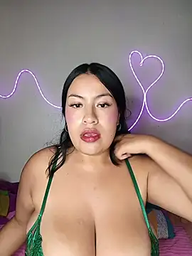 SerenaDupont  online show from 05-06-26, 04:49