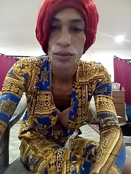 Snapshot of TranzPiggy chatting on 04-04-26, 06:42 TranzPiggy online show from 04-04-26, 06:42