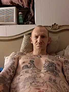 travisrwade online show from 04-10-26, 10:22