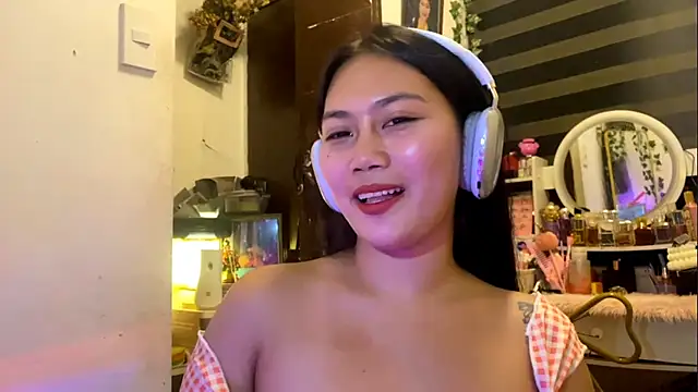 GlindaDejardin online show from 04-23-26, 05:36