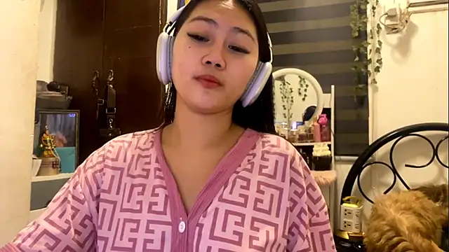 GlindaDejardin online show from 05-10-26, 05:26