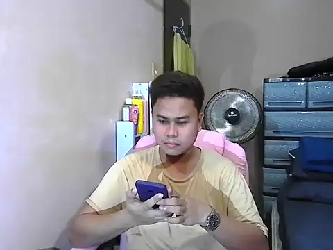 Snapshot of tipsy_butter chatting on 07-12-26, 10:16 tipsy butter online show from 07-12-26, 10:16