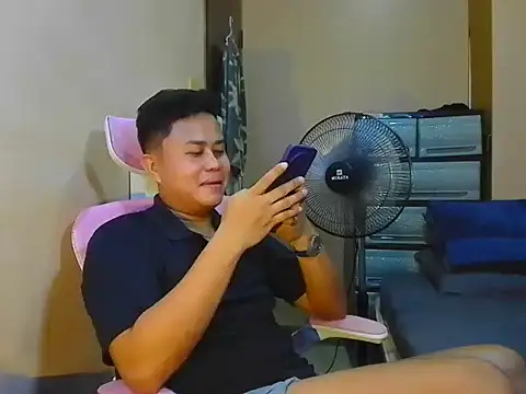 tipsy butter online show from 05-11-26, 04:04