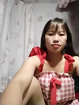 Snapshot of Yo-must chatting on 06-10-26, 08:21 Yo-must online show from 06-10-26, 08:21
