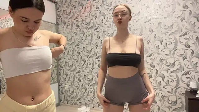  mimilana  online show from 04-14-26, 11:15