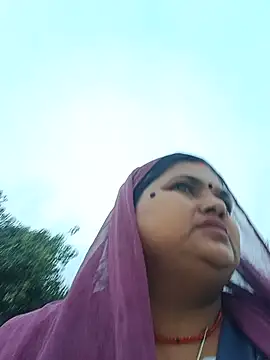 Desi hot bhabhi01 online show from 05-31-26, 01:17