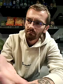 jozsi1995 online show from 05-03-26, 06:44