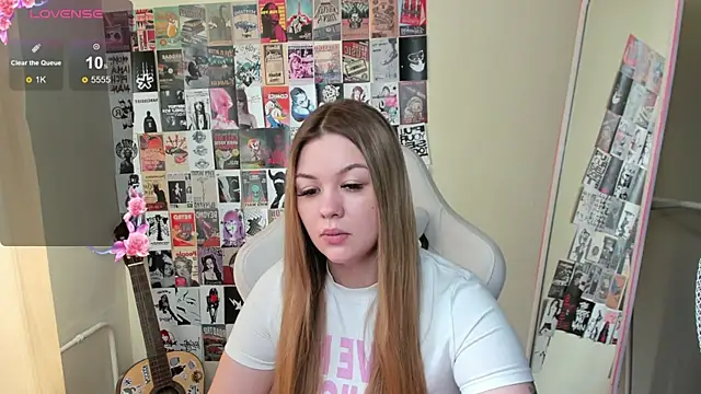 AmeliePeach online show from 05-02-26, 01:55