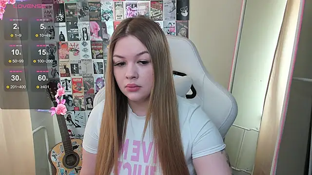 AmeliePeach online show from 05-04-26, 06:17