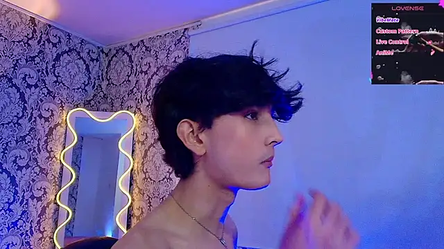Snapshot of Eidan_tay chatting on 04-19-26, 06:10 Eidan tay online show from 04-19-26, 06:10