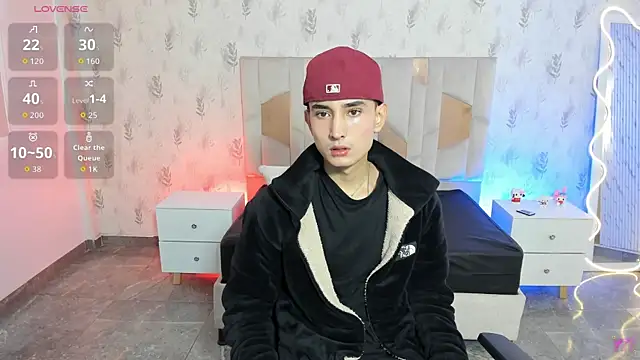 Snapshot of Eidan_tay chatting on 05-08-26, 12:20 Eidan tay online show from 05-08-26, 12:20