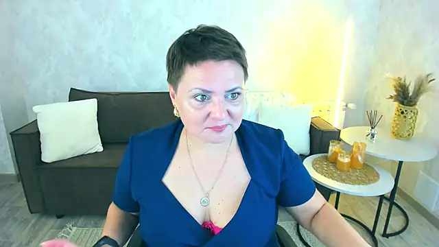 Snapshot of AnnaCorlane chatting on 05-10-26, 03:32 AnnaCorlane online show from 05-10-26, 03:32