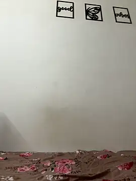 manas4fn421 online show from 04-08-26, 09:16