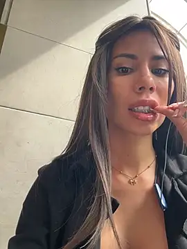 AlmaSajor  online show from 04-13-26, 02:10