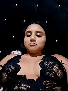 Valentina Narvaez online show from 05-07-26, 07:39