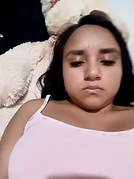 Valentina Narvaez online show from 04-30-26, 07:32