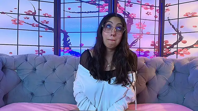 sweetlyundone online show from 04-22-26, 08:04