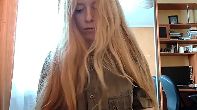KateVibe 01 online show from 04-14-26, 03:33