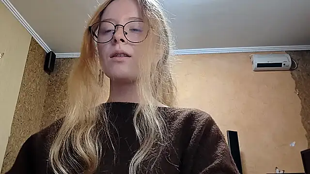 KateVibe 01 online show from 05-16-26, 01:48