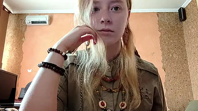KateVibe 01 online show from 04-14-26, 11:21