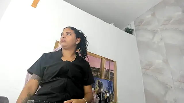 EllyBloom online show from 07-16-26, 01:30