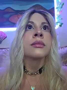 ItsAuroraBorealis online show from 05-22-26, 11:14