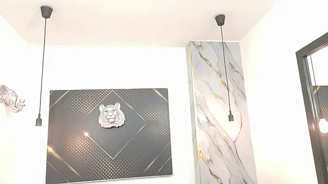 GoldenDesireX  online show from 05-17-26, 06:52