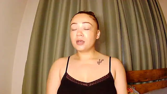 Theone T online show from 05-19-26, 06:31