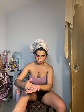JassmineLove online show from 05-17-26, 03:12
