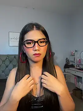 JassmineLove online show from 06-15-26, 08:14