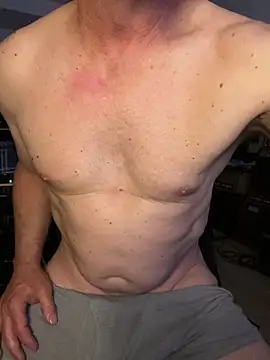 GeetarLuvver online show from 05-21-26, 01:25