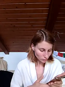 Julialexxxx online show from 04-30-26, 07:26