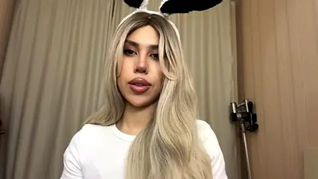 Elizamyr online show from 04-05-26, 09:54