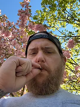 Snapshot of jayc23 chatting on 04-11-26, 07:17 jayc23 online show from 04-11-26, 07:17