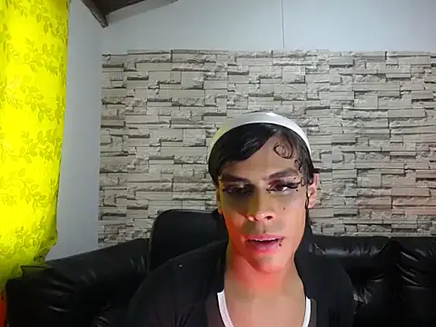 stefani robles online show from 04-26-26, 01:41