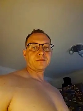 Snapshot of Adamus41 chatting on 04-05-26, 05:47 Adamus41 online show from 04-05-26, 05:47