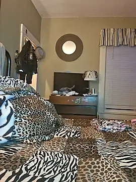 Snapshot of Mijaaaa12121 chatting on 04-08-26, 03:41 Mijaaaa12121 online show from 04-08-26, 03:41