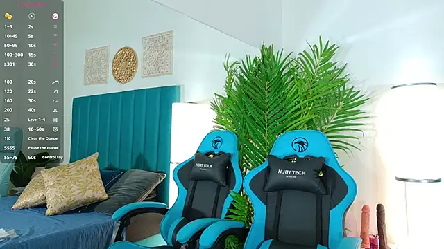 NinaCarter online show from 04-23-26, 04:41