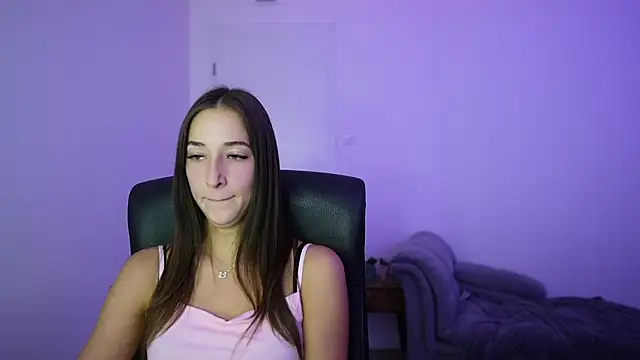 Crystalbrunette18 online show from 07-04-26, 01:04