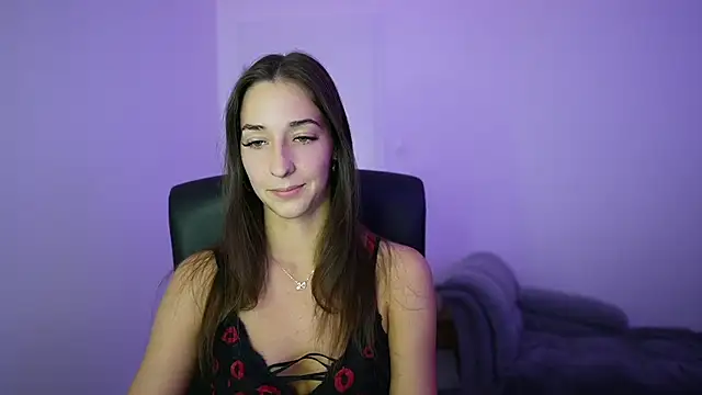 Crystalbrunette18 online show from 06-02-26, 07:25