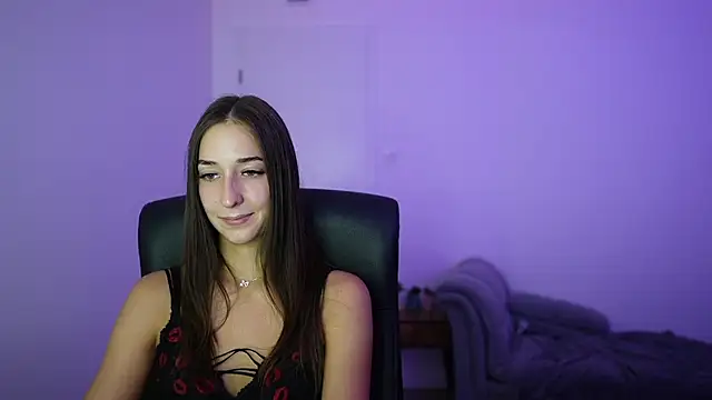Crystalbrunette18 online show from 07-03-26, 06:36