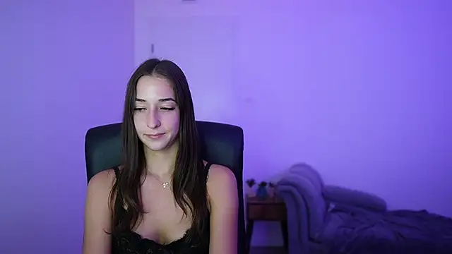 Crystalbrunette18 online show from 06-28-26, 05:30