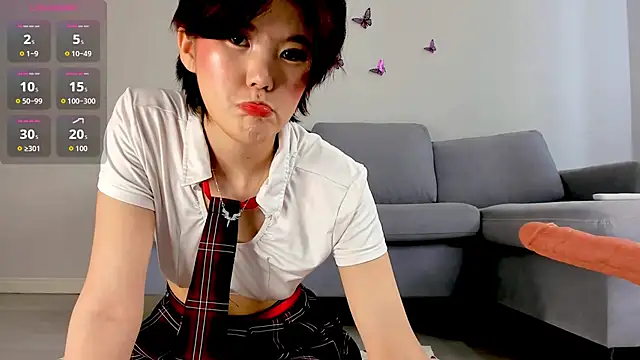 linmilena online show from 04-19-26, 03:18