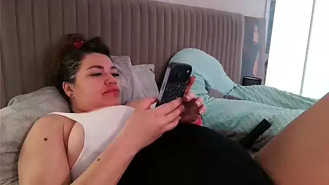 miss preggie online show from 04-15-26, 06:34