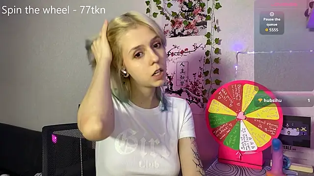 LunaBless online show from 05-21-26, 10:07