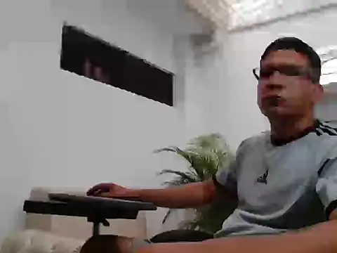 Snapshot of Angelito_fiery chatting on 04-07-26, 07:15 Angelito fiery online show from 04-07-26, 07:15