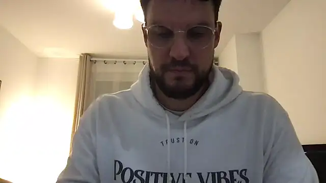 YoloNude online show from 04-05-26, 07:20