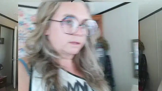 Blondejenn online show from 04-23-26, 05:25