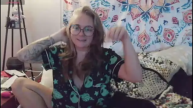 Blondejenn online show from 05-29-26, 11:38
